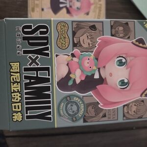 POP MART Spy x Family Anya Forger Happy mini figure New girl blind box sweet